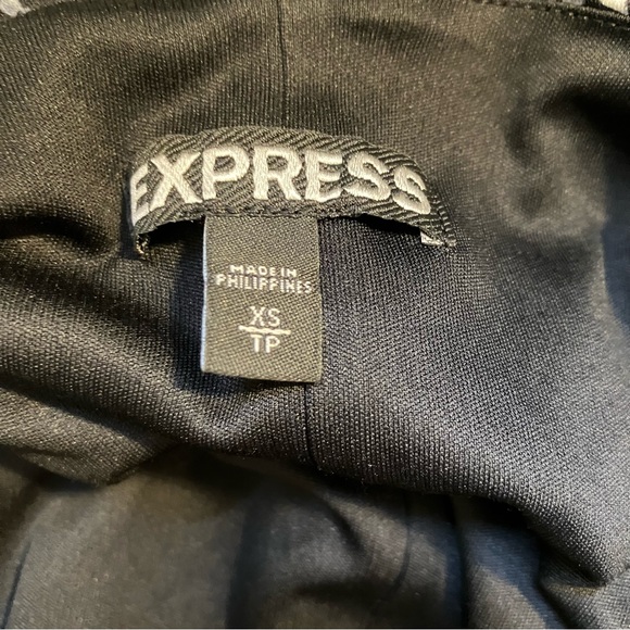 5/$20 Express white/black/gray surplice front zipper stretch mini dress XS - Picture 4 of 8